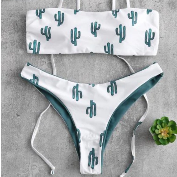 PRICE CUT! SUPER CUTE reversible bikini - Picture 2 of 7